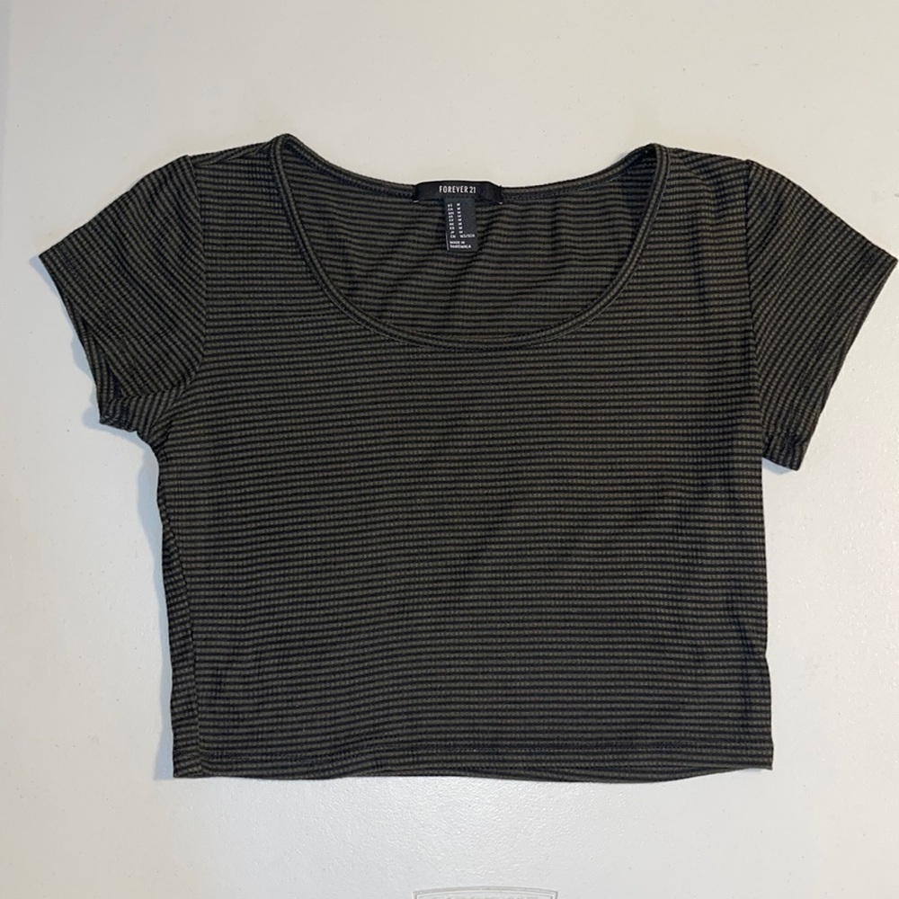 💙6/$20 Forever 21 Crop Top Size Medium